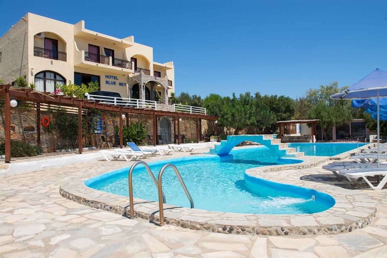 Blue Sky Hotel Kucunári Kültér fotó