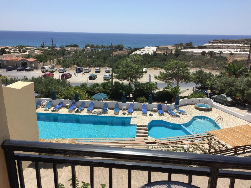 Blue Sky Hotel Kucunári Kültér fotó